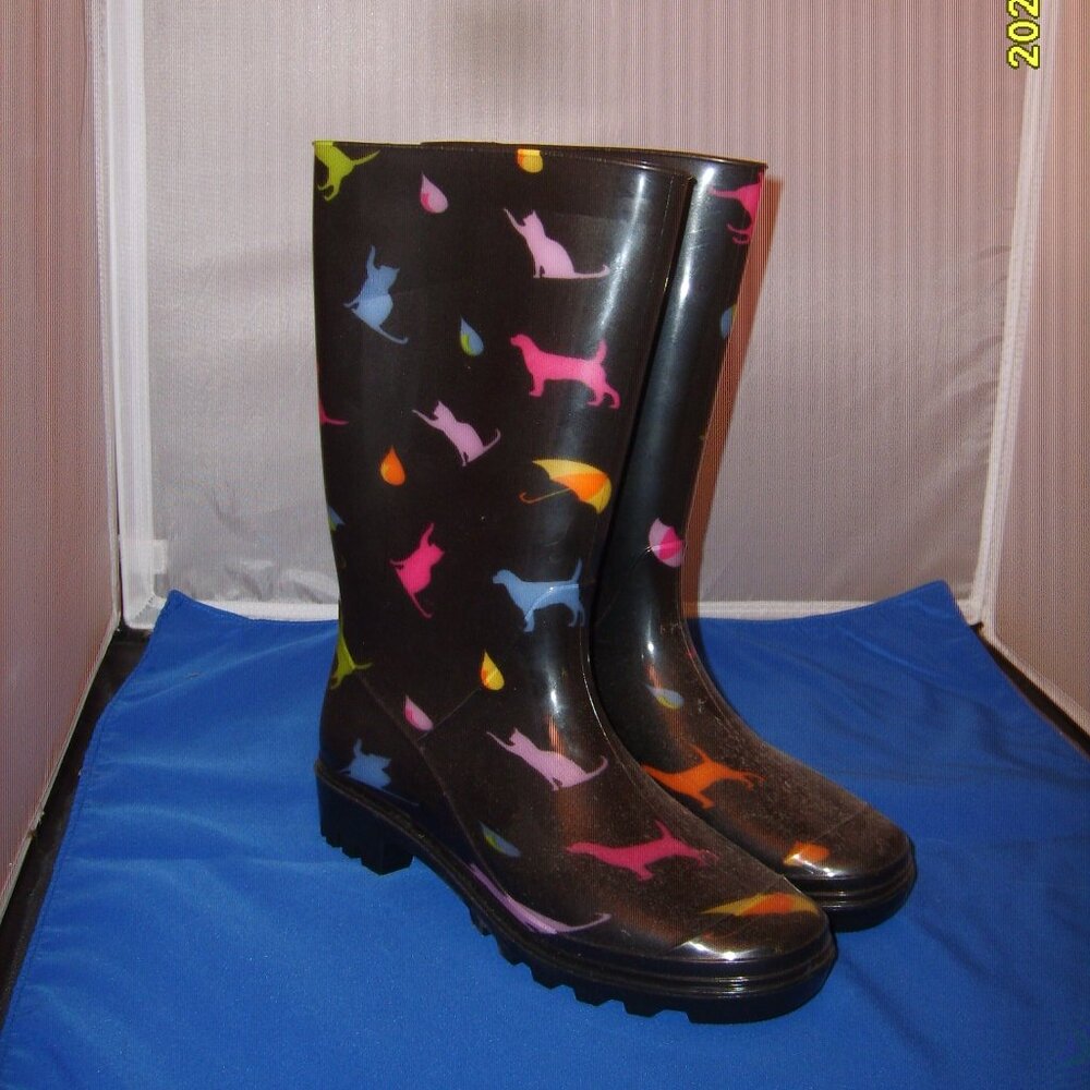 Womens Raining Cats & Dogs Ultralite Rain Boots, Size 6